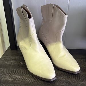 Universal Thread Cream Ankle Boots
